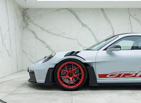 Porsche 911 GT3 RS (992) 55