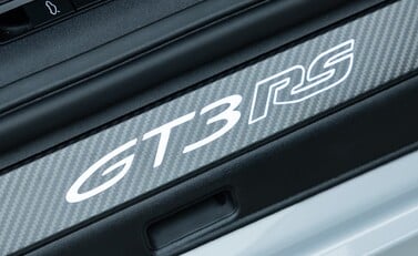 Porsche 911 GT3 RS (992) 31