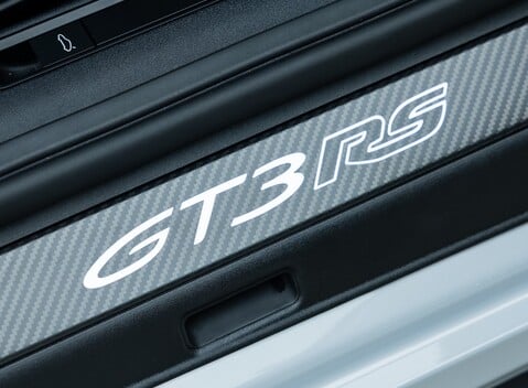 Porsche 911 GT3 RS (992) 31