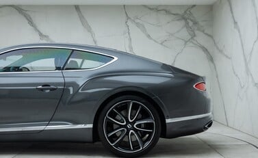 Bentley Continental GT W12 First Edition 36