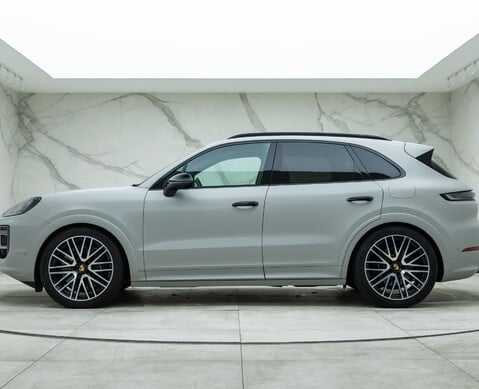 Porsche Cayenne TURBO E-HYBRID 