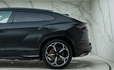 Lamborghini Urus 39