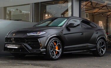 Lamborghini Urus 2