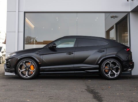 Lamborghini Urus 3