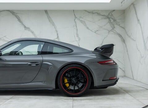 Porsche 911 GT3 (991.2) 31