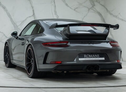 Porsche 911 GT3 (991.2) 10