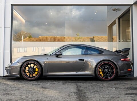 Porsche 911 GT3 (991.2) 3