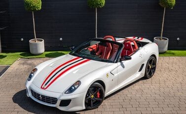 Ferrari 599 SA Aperta 2