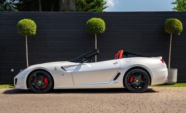 Ferrari 599 SA Aperta 3