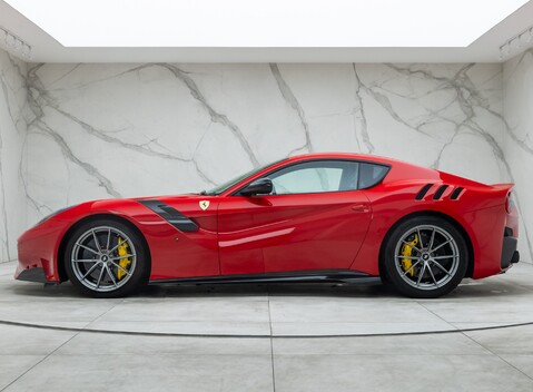 Ferrari F12 TDF 5