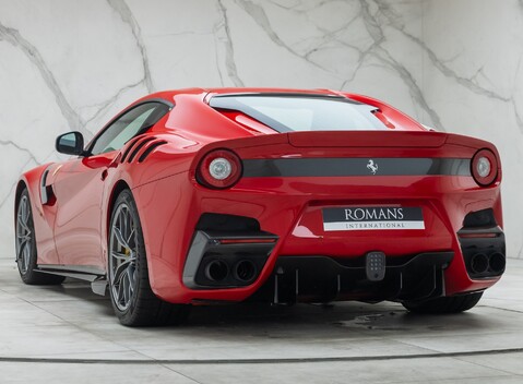 Ferrari F12 TDF 10