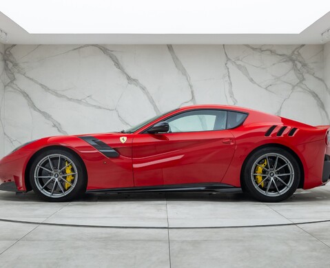 Ferrari F12 TDF 