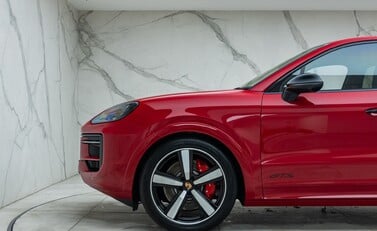 Porsche Cayenne GTS Coupe 45