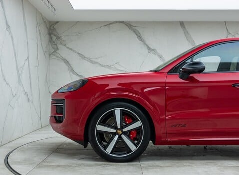 Porsche Cayenne GTS Coupe 45