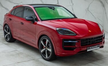 Porsche Cayenne GTS Coupe 11