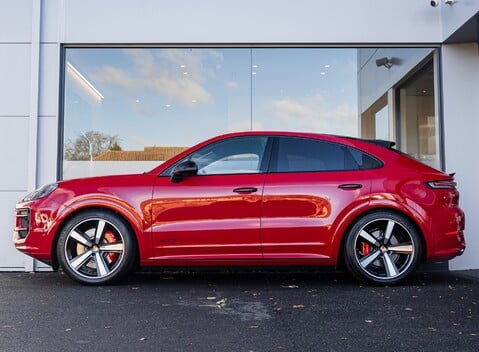 Porsche Cayenne GTS Coupe 3