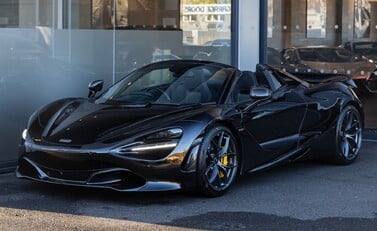 McLaren 720S Spider 2