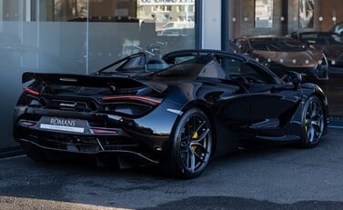 McLaren 720S Spider 4