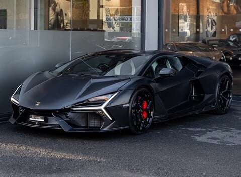 Lamborghini Revuelto 2