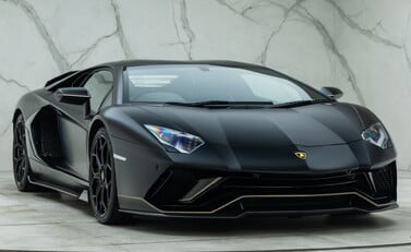 Lamborghini Aventador LP 780-4 ULTIMAE 9