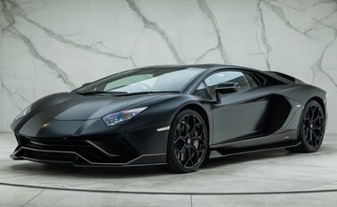 Lamborghini Aventador LP 780-4 ULTIMAE 1