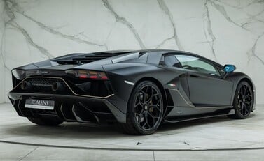 Lamborghini Aventador LP 780-4 ULTIMAE 6