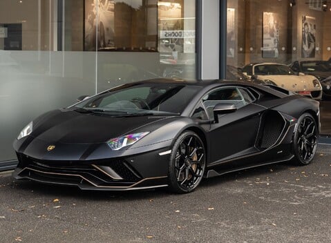 Lamborghini Aventador LP 780-4 ULTIMAE 2