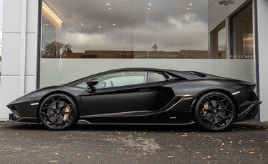 Lamborghini Aventador LP 780-4 ULTIMAE 3