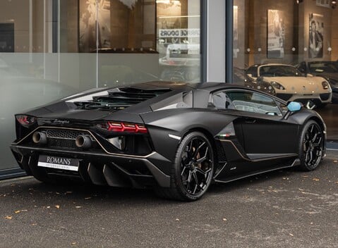 Lamborghini Aventador LP 780-4 ULTIMAE 4