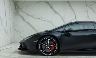 Lamborghini Huracan LP 640-4 EVO 33