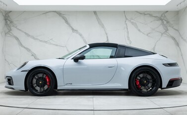 Porsche 911 Targa 4 GTS (992) 7