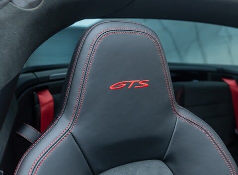 Porsche 911 Targa 4 GTS (992) 20