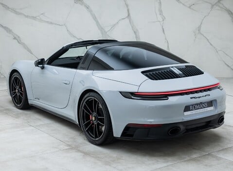 Porsche 911 Targa 4 GTS (992) 15