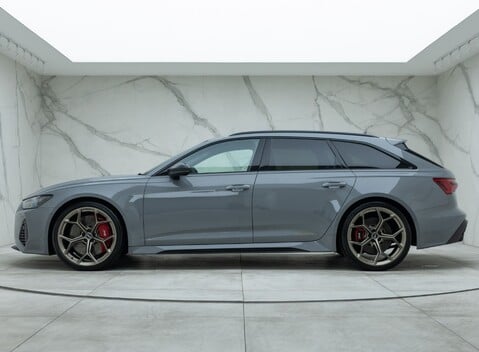 Audi RS6 AVANT PERFORMANCE CARBON VORSPRUNG 5