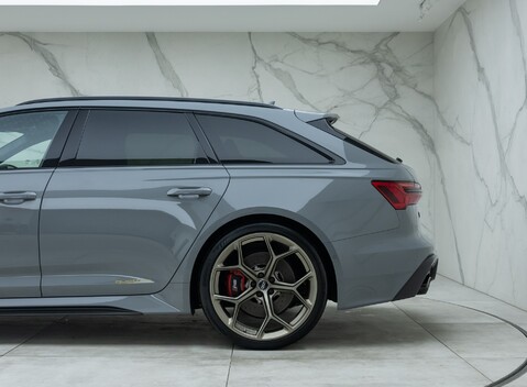 Audi RS6 AVANT PERFORMANCE CARBON VORSPRUNG 44