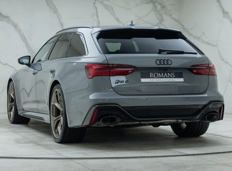 Audi RS6 AVANT PERFORMANCE CARBON VORSPRUNG 10