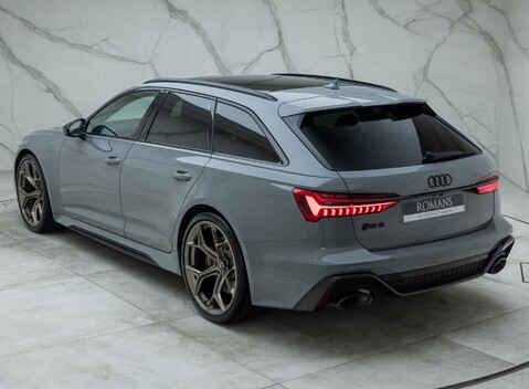 Audi RS6 AVANT PERFORMANCE CARBON VORSPRUNG 12