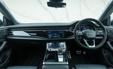 Audi RS Q8 VORSPRUNG 21