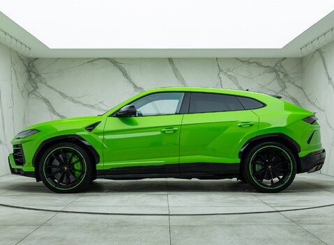 Lamborghini Urus PEARL CAPSULE 5