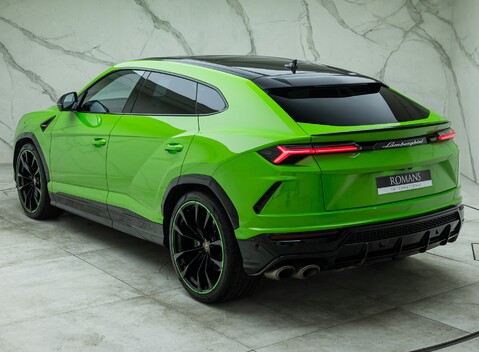 Lamborghini Urus PEARL CAPSULE 12