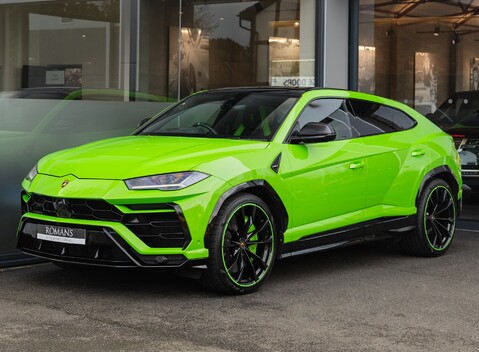 Lamborghini Urus PEARL CAPSULE 2