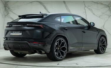 Lamborghini Urus PERFORMANTE 6