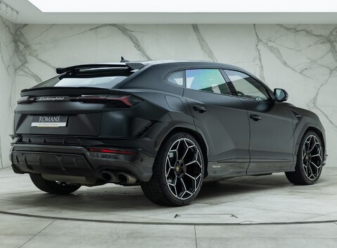 Lamborghini Urus PERFORMANTE 6