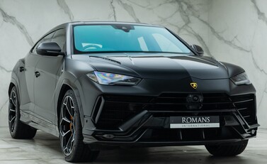 Lamborghini Urus PERFORMANTE 9