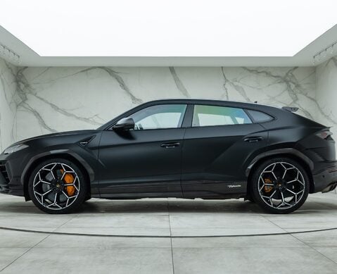 Lamborghini Urus PERFORMANTE