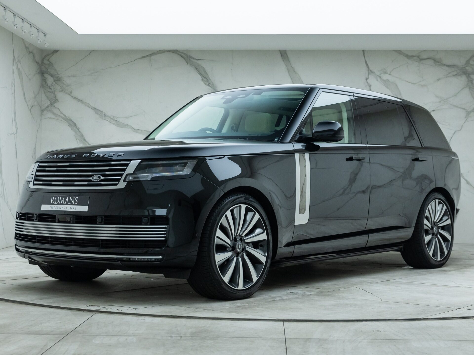 Used Land Rover Range Rover P615 SV LWB for sale | Santorini Black