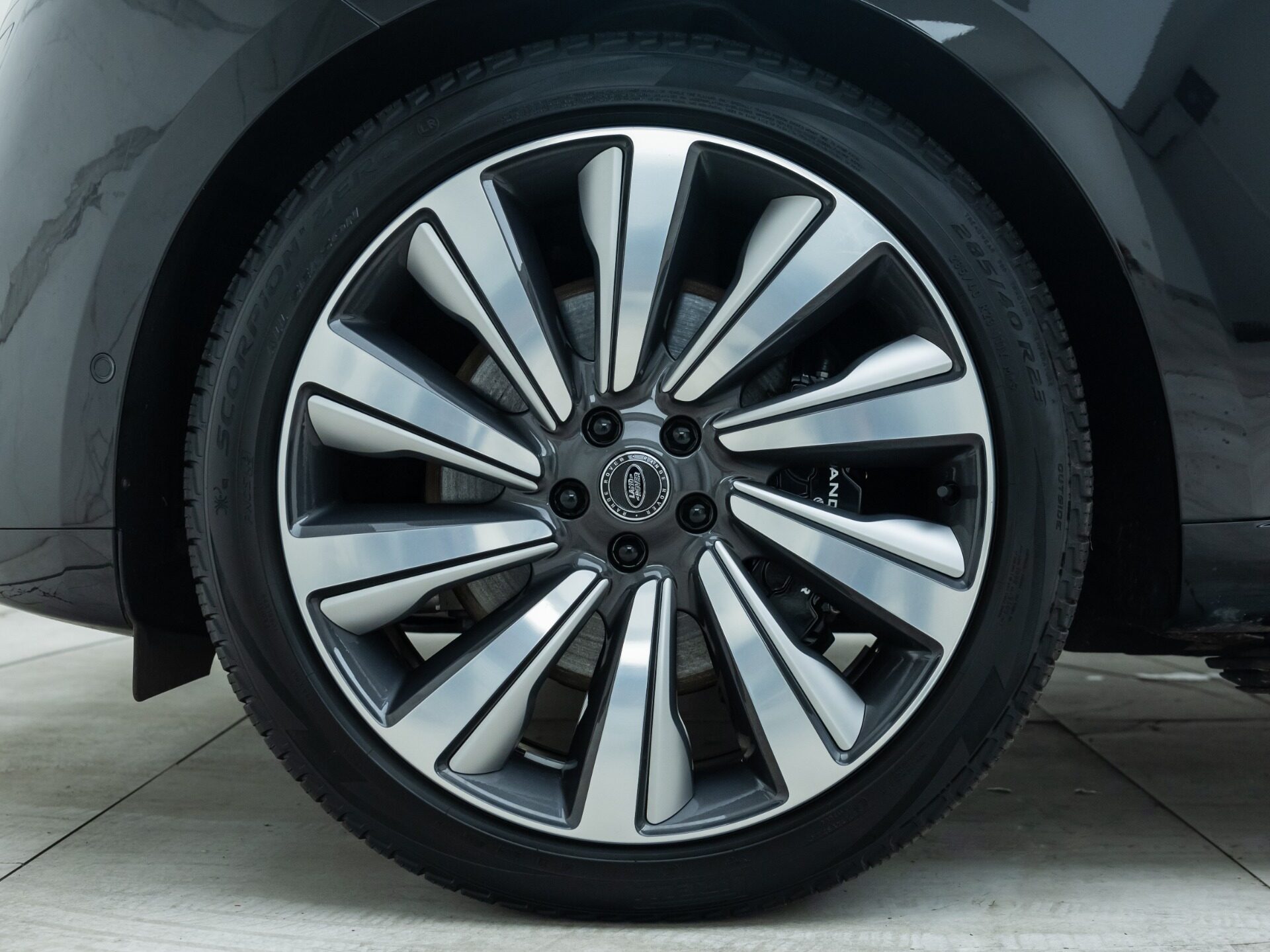 Used Land Rover Range Rover P615 SV LWB for sale | Santorini Black