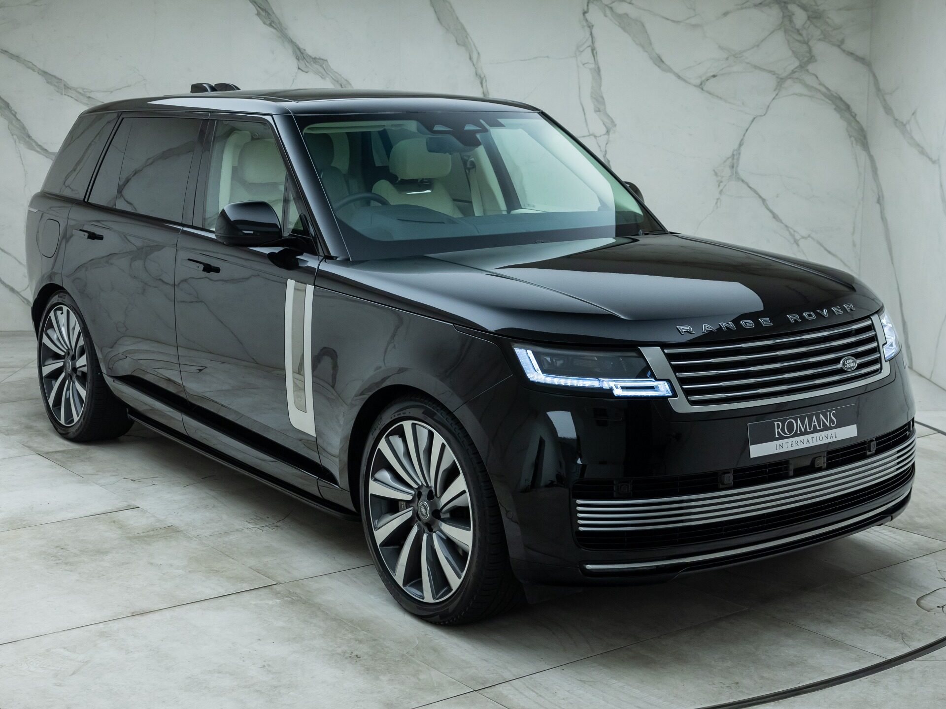 Used Land Rover Range Rover P615 SV LWB for sale | Santorini Black