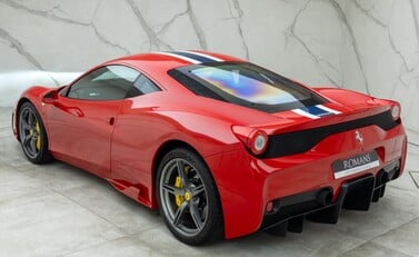 Ferrari 458 Speciale 6