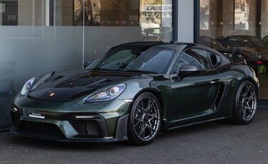 Porsche Cayman GT4 RS (718) 2